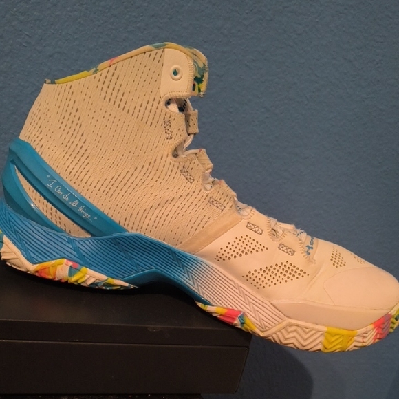 Steph Curry's Under Armour White and Teal Athletic High's OG Sneakers Not Remix - Picture 3 of 8